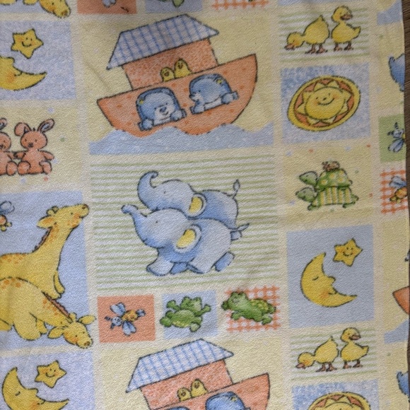 Vtg Noah's Ark Baby Travel Blanket Handmade Blue Yellow Pink Fleece 30”x53.5” - Picture 7 of 8